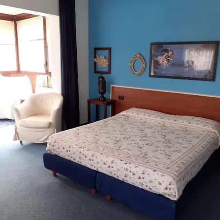 Plinio Pensionat 3*